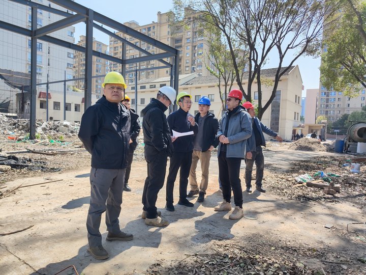 公司新聞 | 市工業(yè)與能源集團黨委副書記、副董事長、總經(jīng)理龔士東一行赴營運公司開展安全督查