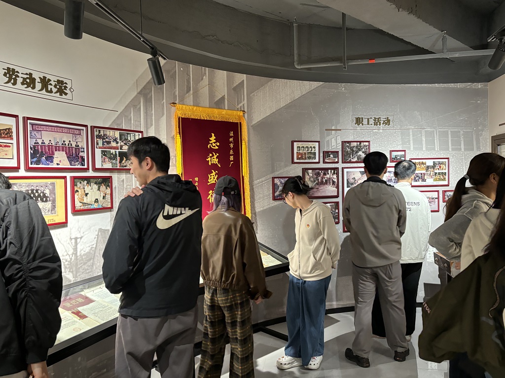 青春力量 | 循跡工業(yè)記憶 傳承奮斗初心——營(yíng)運(yùn)公司團(tuán)支部開(kāi)展主題團(tuán)日活動(dòng)