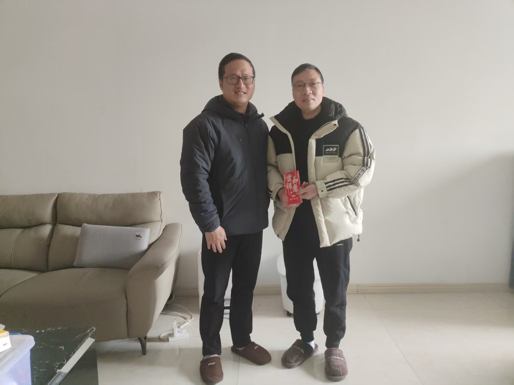 歲寒情深暖人心 同心致遠譜新篇 ——營運公司黨委開展新春走訪慰問活動